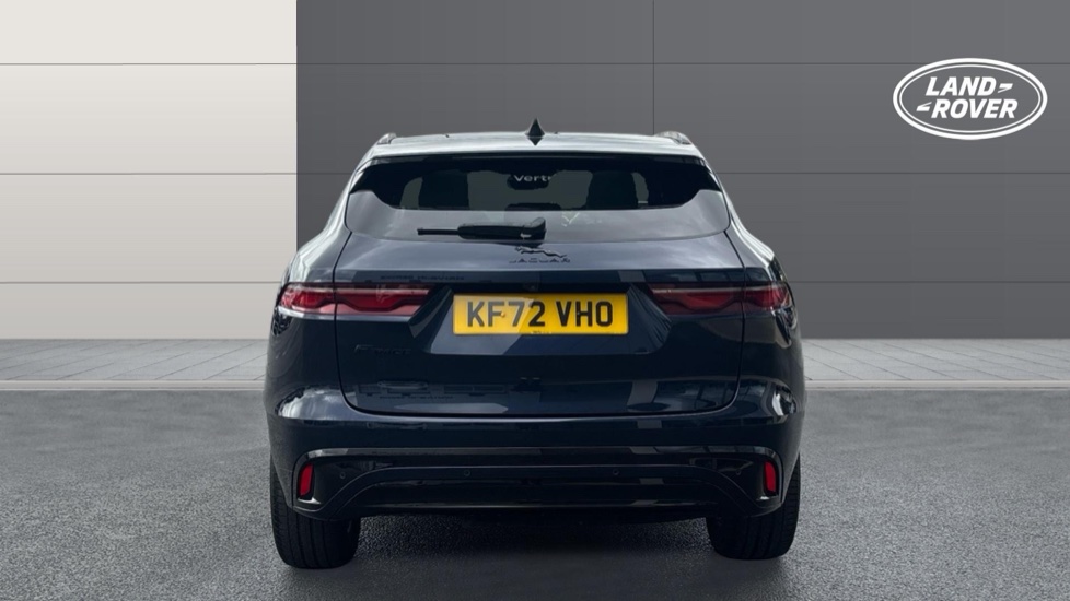 Jaguar F-Pace 2.0 D200 R-Dynamic Black 5dr Auto AWD Diesel Estate - Image 6