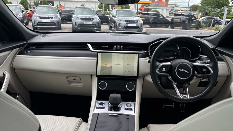 Jaguar F-Pace 2.0 D200 R-Dynamic Black 5dr Auto AWD Diesel Estate - Image 9