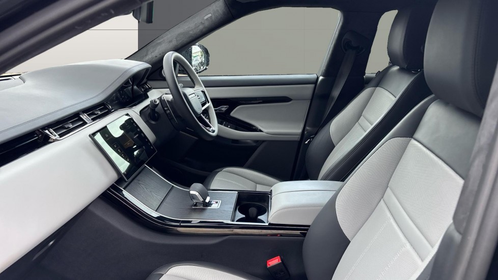 Land Rover Range Rover Evoque 2.0 D200 Autobiography 5dr Auto [Revised] Diesel Hatchback - Image 3