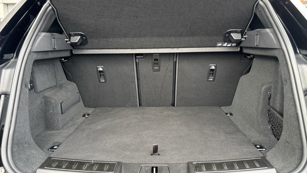Land Rover Range Rover Evoque 2.0 D200 Autobiography 5dr Auto [Revised] Diesel Hatchback - Image 10