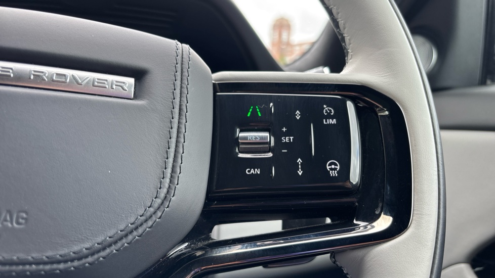 Land Rover Range Rover Evoque 2.0 D200 Autobiography 5dr Auto [Revised] Diesel Hatchback - Image 37