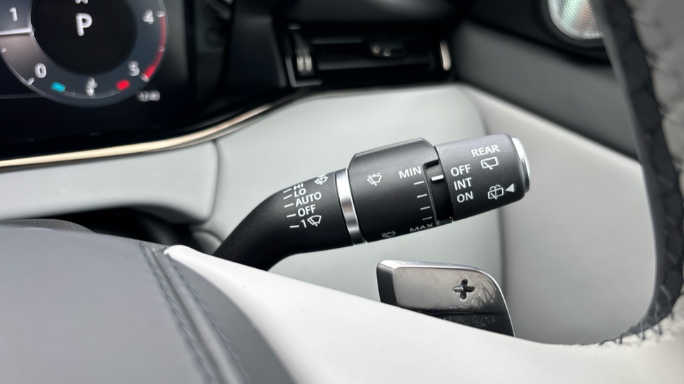 Land Rover Range Rover Evoque 2.0 D200 Autobiography 5dr Auto [Revised] Diesel Hatchback - Image 38