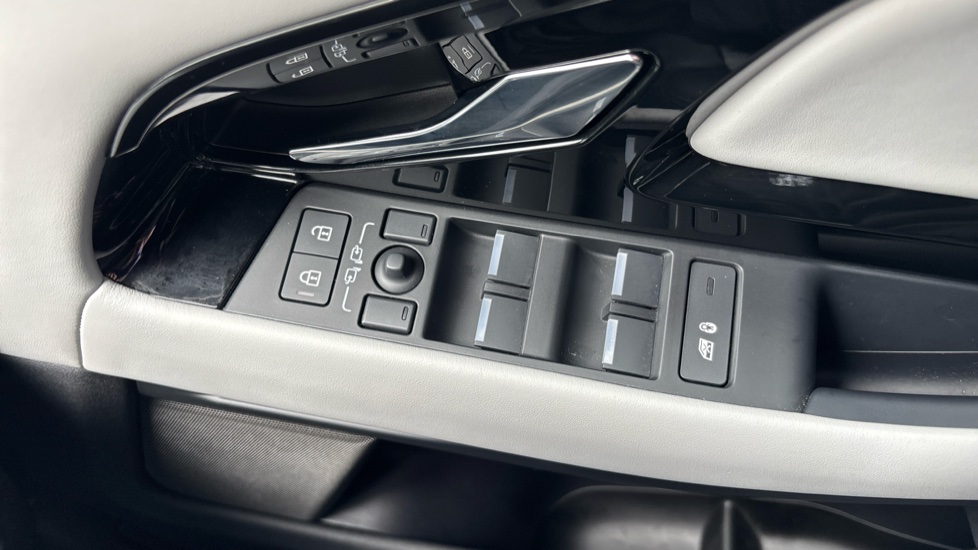 Land Rover Range Rover Evoque 2.0 D200 Autobiography 5dr Auto [Revised] Diesel Hatchback - Image 43
