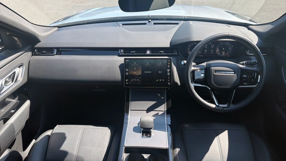Land Rover Range Rover Velar 3.0 D300 MHEV Dynamic HSE 5dr Auto Diesel Estate - Image 9