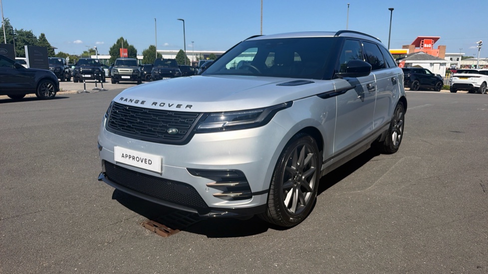 Land Rover Range Rover Velar 3.0 D300 MHEV Dynamic HSE 5dr Auto Diesel Estate - Image 29