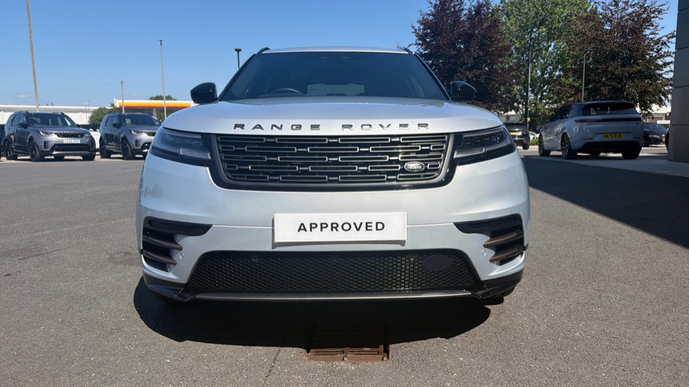 Land Rover Range Rover Velar 3.0 D300 MHEV Dynamic HSE 5dr Auto Diesel Estate - Image 32