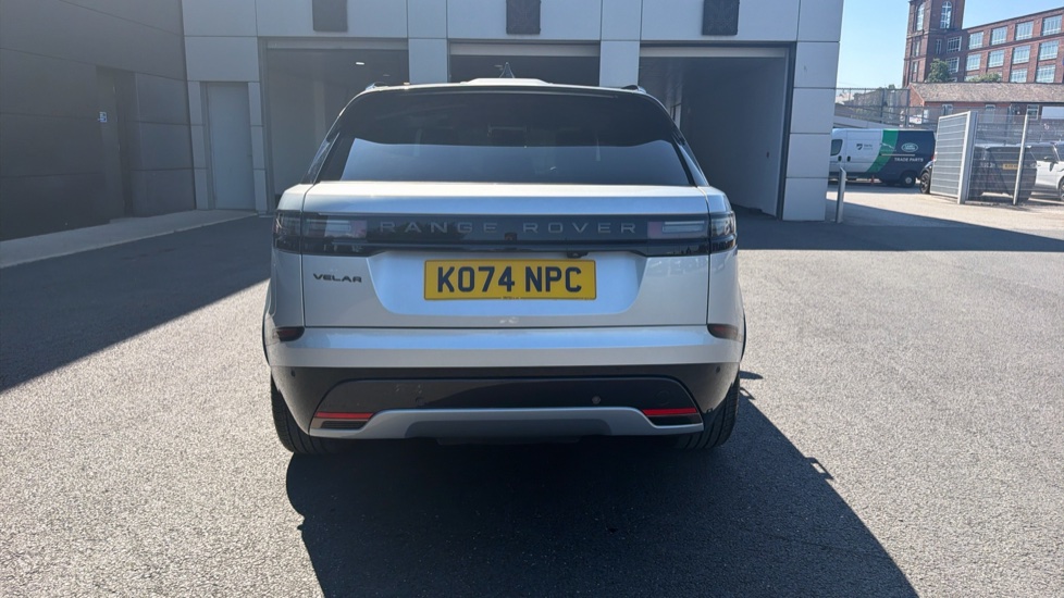Land Rover Range Rover Velar 3.0 D300 MHEV Dynamic HSE 5dr Auto Diesel Estate - Image 40