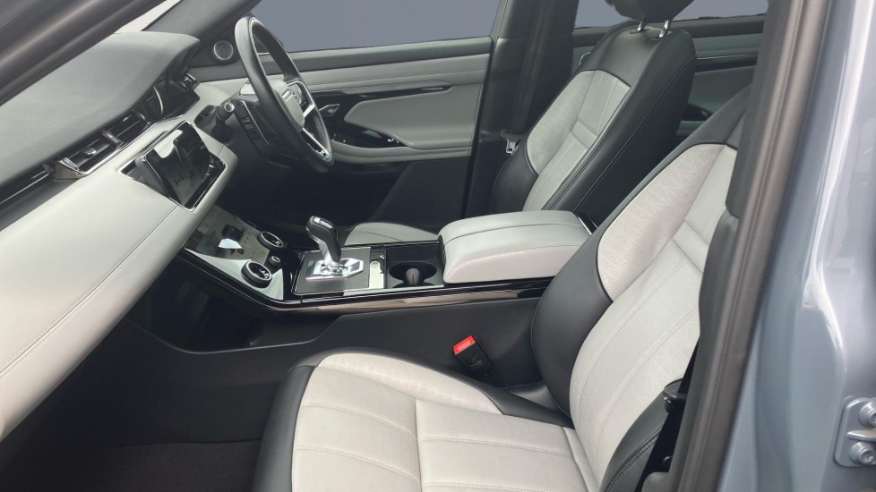 Land Rover Range Rover Evoque 2.0 D200 R-Dynamic HSE 5dr Auto Diesel Hatchback - Image 3