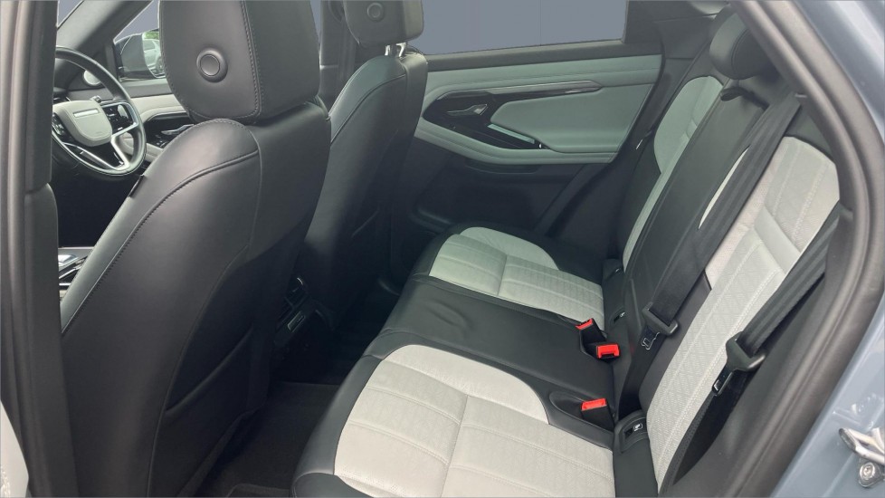 Land Rover Range Rover Evoque 2.0 D200 R-Dynamic HSE 5dr Auto Diesel Hatchback - Image 4