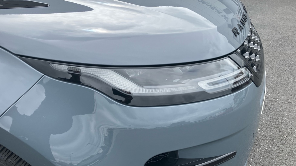 Land Rover Range Rover Evoque 2.0 D200 R-Dynamic HSE 5dr Auto Diesel Hatchback - Image 17