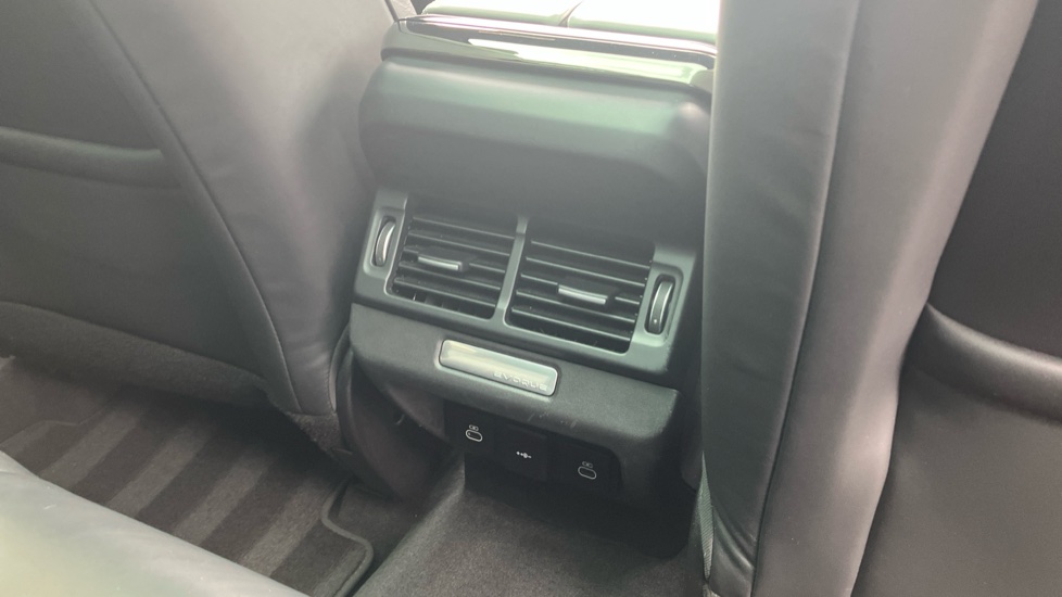 Land Rover Range Rover Evoque 2.0 D200 R-Dynamic HSE 5dr Auto Diesel Hatchback - Image 18