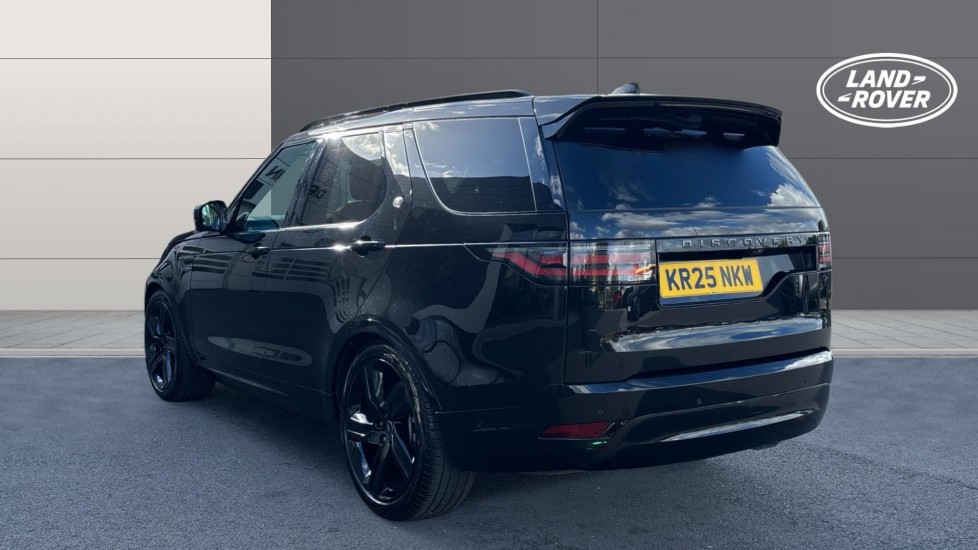 Land Rover Discovery 3.0 D350 Dynamic HSE 5dr Auto Diesel Station Wagon - Image 2