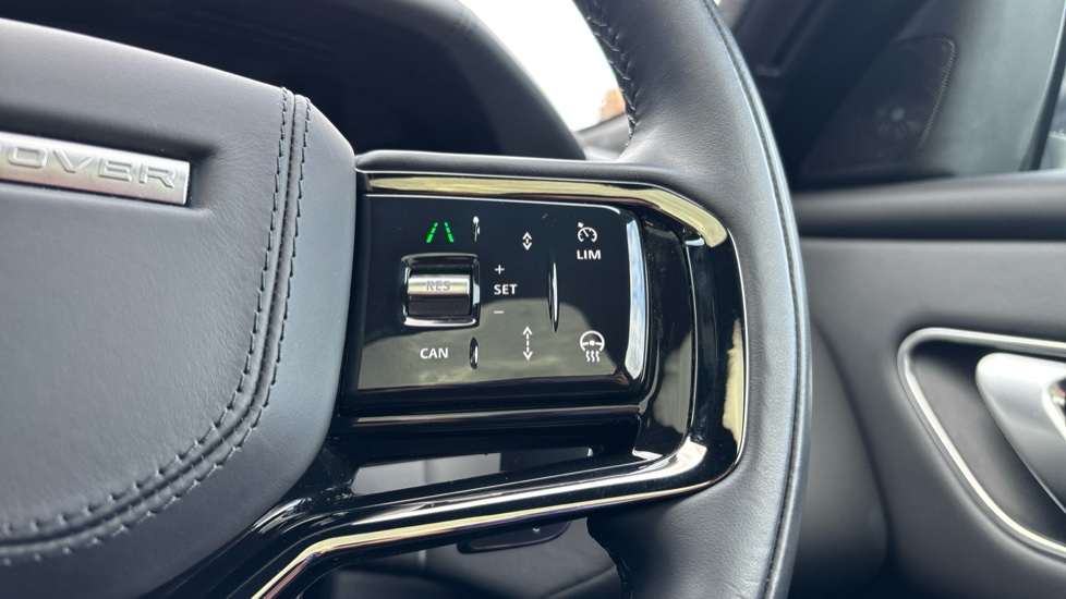 Land Rover Range Rover Velar 2.0 D200 MHEV Autobiography 5dr Auto [Revised] Diesel Estate - Image 30