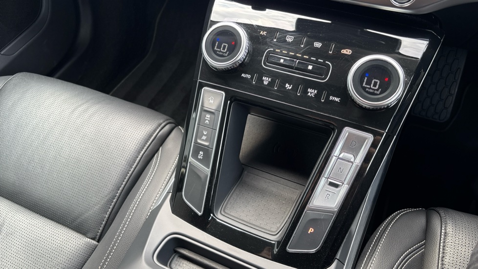 Jaguar I-Pace 294kW EV400 SE 90kWh 5dr Auto [11kW Charger] Electric Estate - Image 14