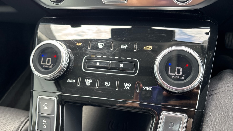 Jaguar I-Pace 294kW EV400 SE 90kWh 5dr Auto [11kW Charger] Electric Estate - Image 33