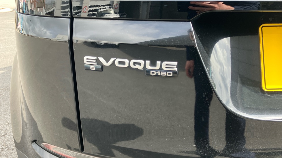 Land Rover Range Rover Evoque 2.0 D150 S 5dr Auto Diesel Hatchback - Image 20