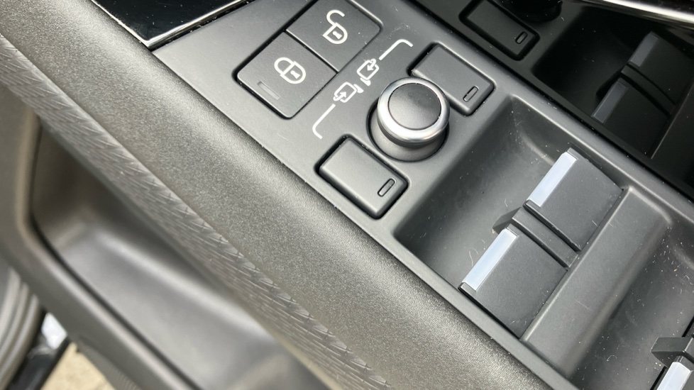 Land Rover Range Rover Evoque 2.0 D150 S 5dr Auto Diesel Hatchback - Image 30