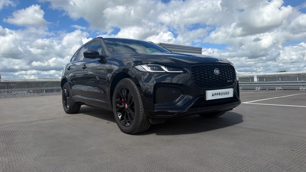 Jaguar F-Pace 2.0 P250 R-Dynamic Black 5dr Auto AWD Petrol Estate - Image 25