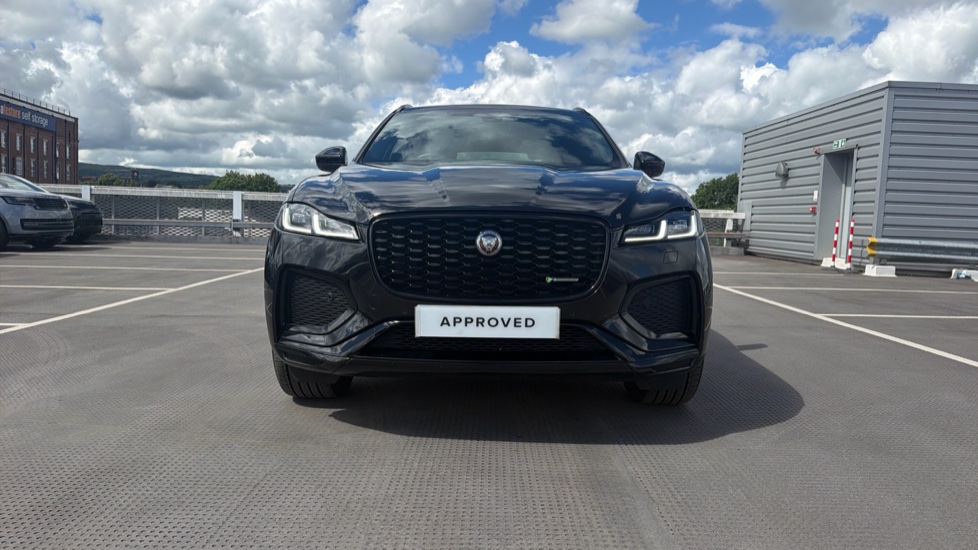 Jaguar F-Pace 2.0 P250 R-Dynamic Black 5dr Auto AWD Petrol Estate - Image 26