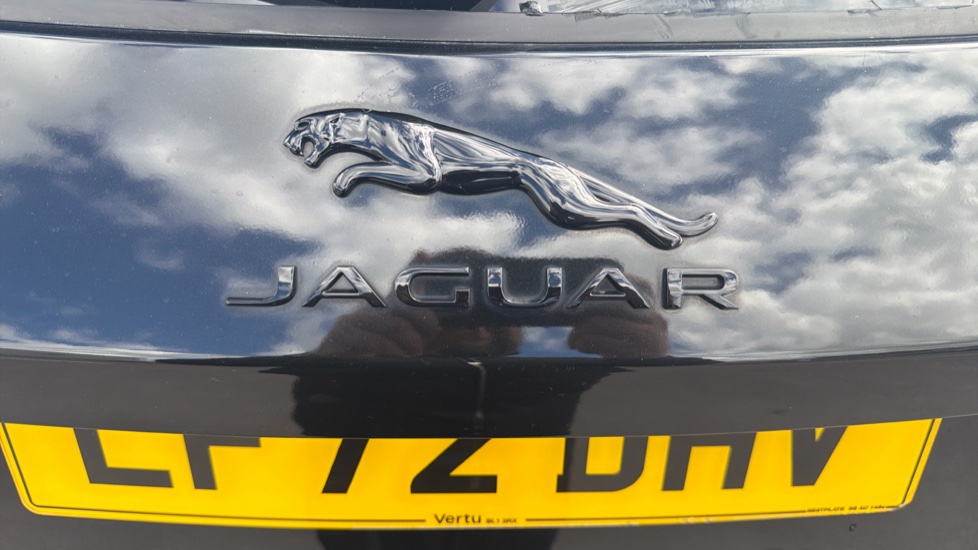 Jaguar F-Pace 2.0 P250 R-Dynamic Black 5dr Auto AWD Petrol Estate - Image 35