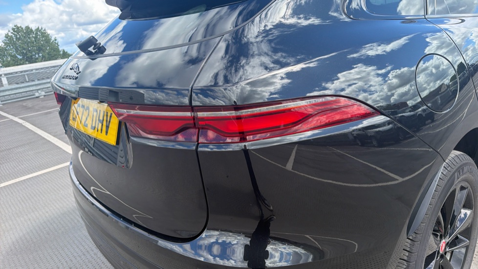 Jaguar F-Pace 2.0 P250 R-Dynamic Black 5dr Auto AWD Petrol Estate - Image 37
