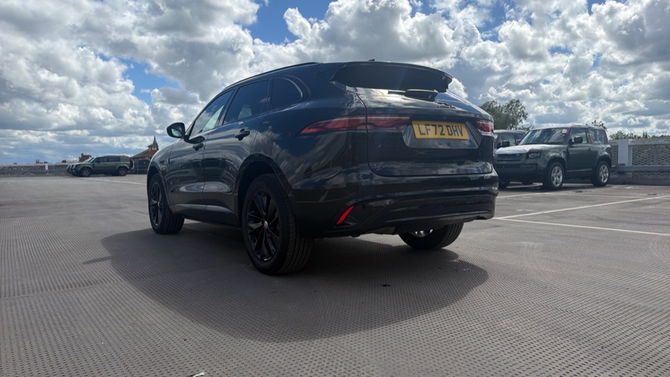 Jaguar F-Pace 2.0 P250 R-Dynamic Black 5dr Auto AWD Petrol Estate - Image 43