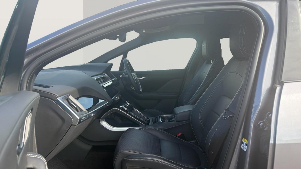 Jaguar I-Pace 294kW EV400 HSE Black 90kWh 5dr Auto 11kW Charger Electric Estate - Image 3