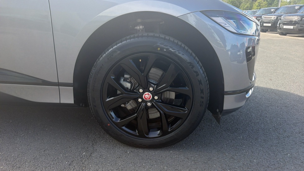 Jaguar I-Pace 294kW EV400 HSE Black 90kWh 5dr Auto 11kW Charger Electric Estate - Image 8