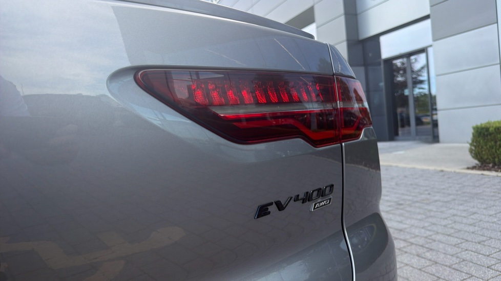 Jaguar I-Pace 294kW EV400 HSE Black 90kWh 5dr Auto 11kW Charger Electric Estate - Image 39