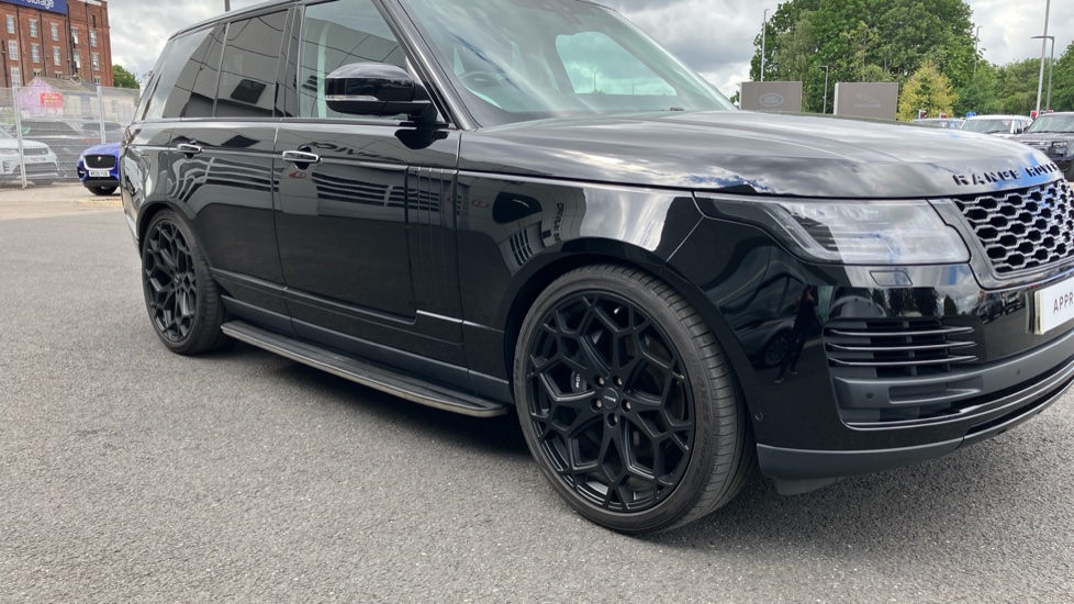 Land Rover Range Rover 2.0 P400e Vogue SE 4dr Auto Estate - Image 23