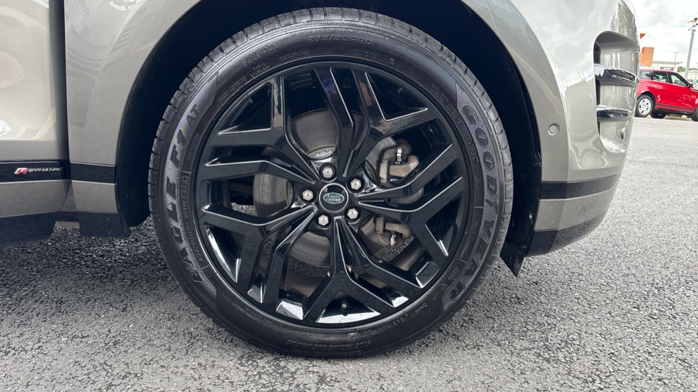 Land Rover Range Rover Evoque 1.5 P300e R-Dynamic HSE 5dr Auto Hatchback - Image 8