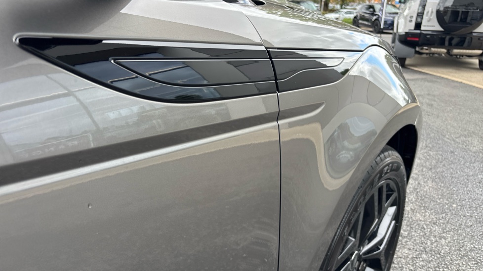 Land Rover Range Rover Evoque 1.5 P300e R-Dynamic HSE 5dr Auto Hatchback - Image 20
