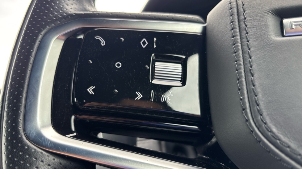 Land Rover Range Rover Evoque 1.5 P300e R-Dynamic HSE 5dr Auto Hatchback - Image 36