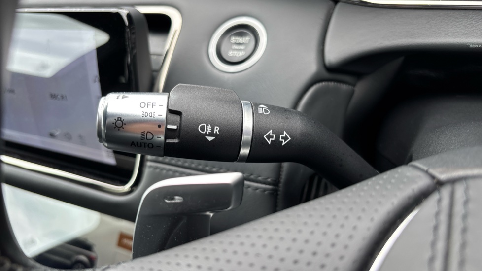 Land Rover Range Rover Evoque 1.5 P300e R-Dynamic HSE 5dr Auto Hatchback - Image 39
