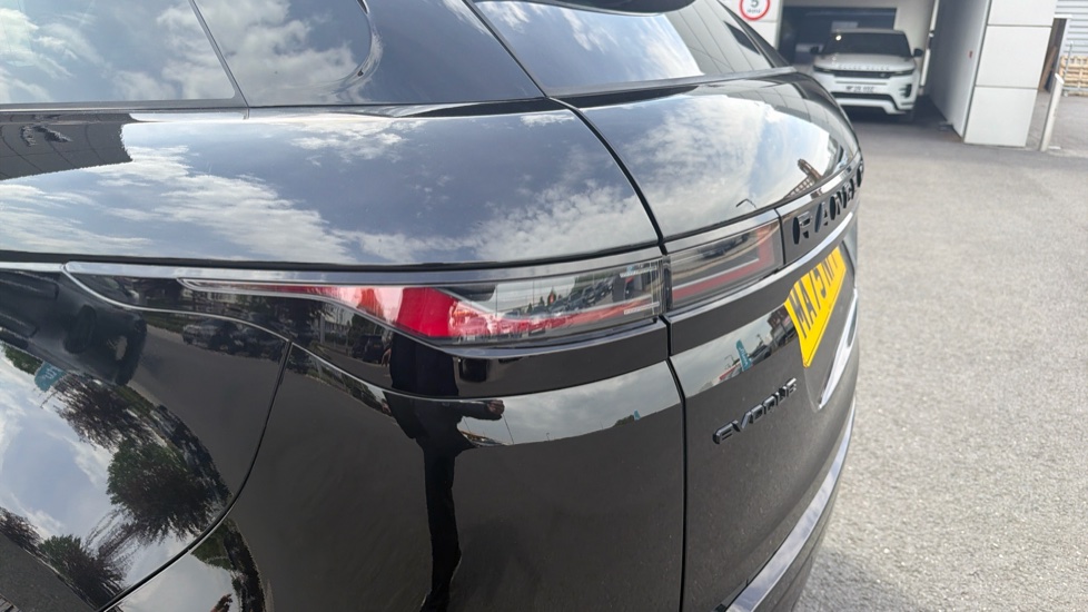 Land Rover Range Rover Evoque 2.0 D200 Edition 5dr Auto Diesel Hatchback - Image 19