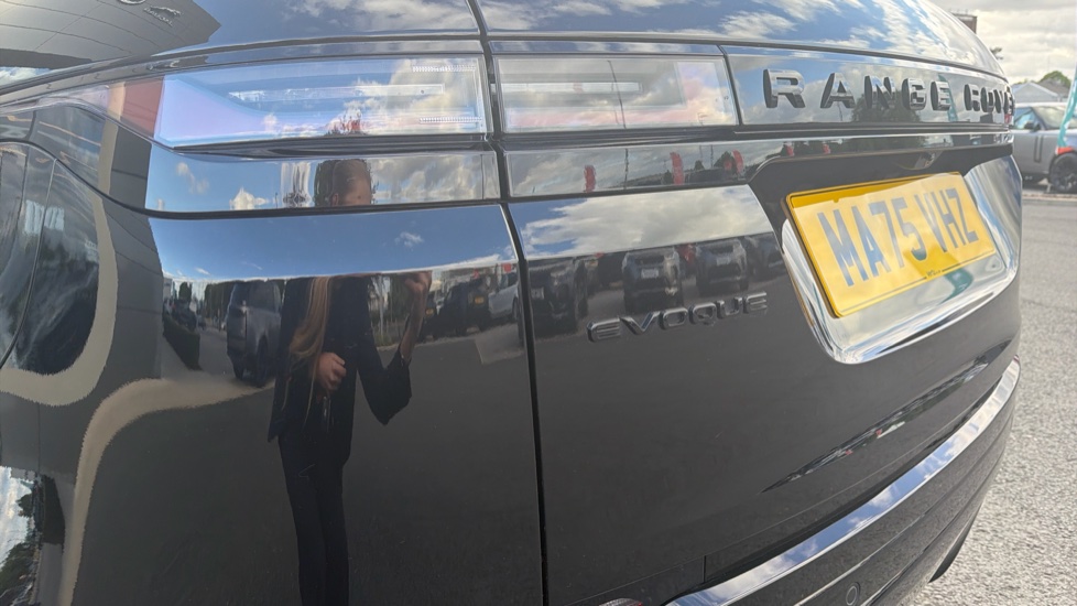 Land Rover Range Rover Evoque 2.0 D200 Dynamic SE 5dr Auto Diesel Hatchback - Image 19