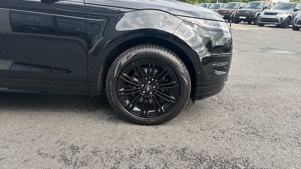 Land Rover Range Rover Evoque 2.0 D200 Dynamic SE 5dr Auto Diesel Hatchback - Image 8