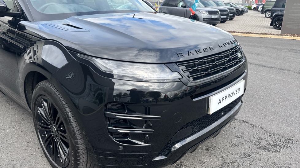 Land Rover Range Rover Evoque 2.0 D200 Dynamic SE 5dr Auto Diesel Hatchback - Image 17