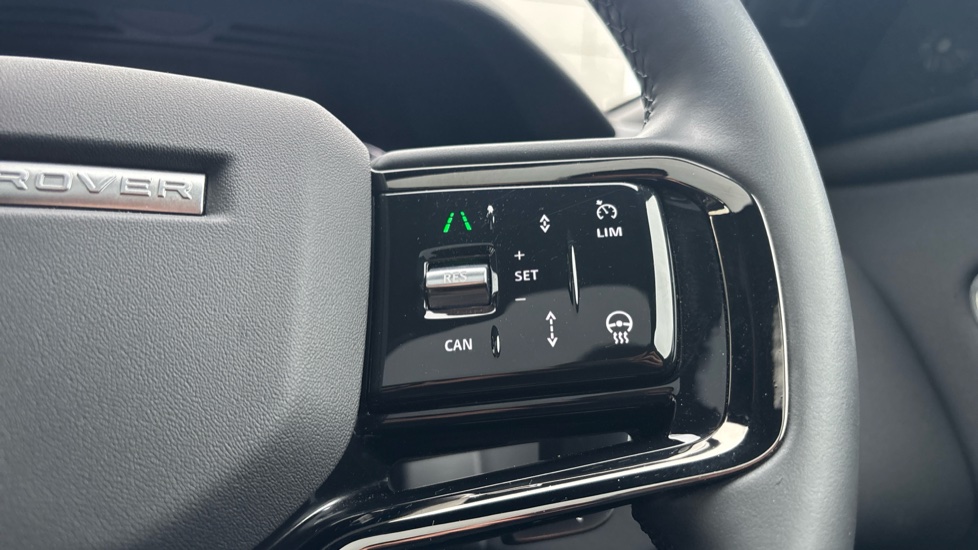 Land Rover Range Rover Velar 2.0 D200 MHEV Dynamic SE 5dr Auto Diesel Estate - Image 41