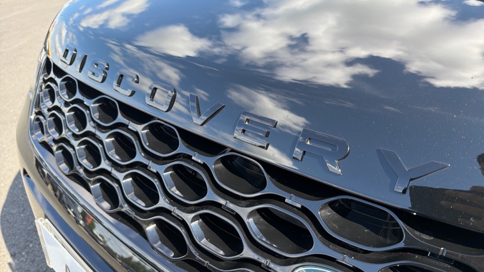 Land Rover Discovery Sport 2.0 D200 Landmark 5dr Auto [5 Seat] Diesel Station Wagon - Image 38