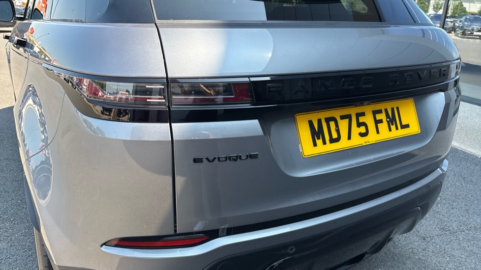 Land Rover Range Rover Evoque 2.0 D165 S 5dr 2WD Diesel Hatchback - Image 19