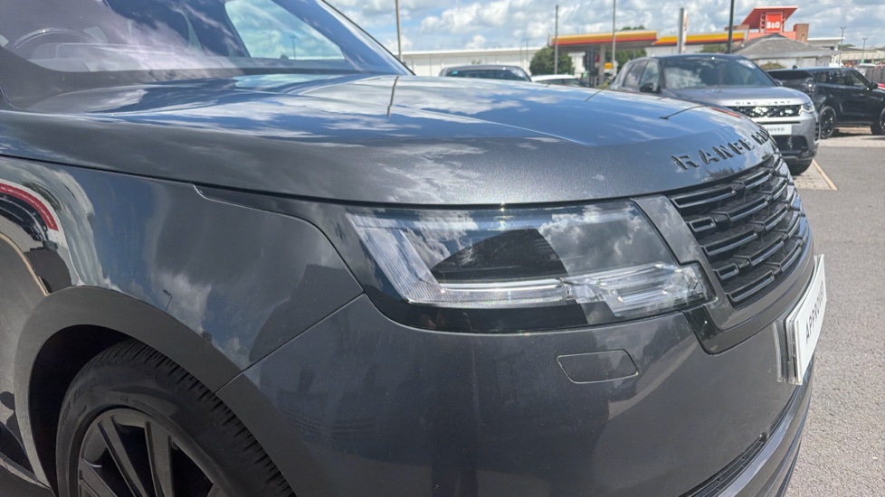 Land Rover Range Rover 3.0 P440e Autobiography 4dr Auto Estate - Image 17