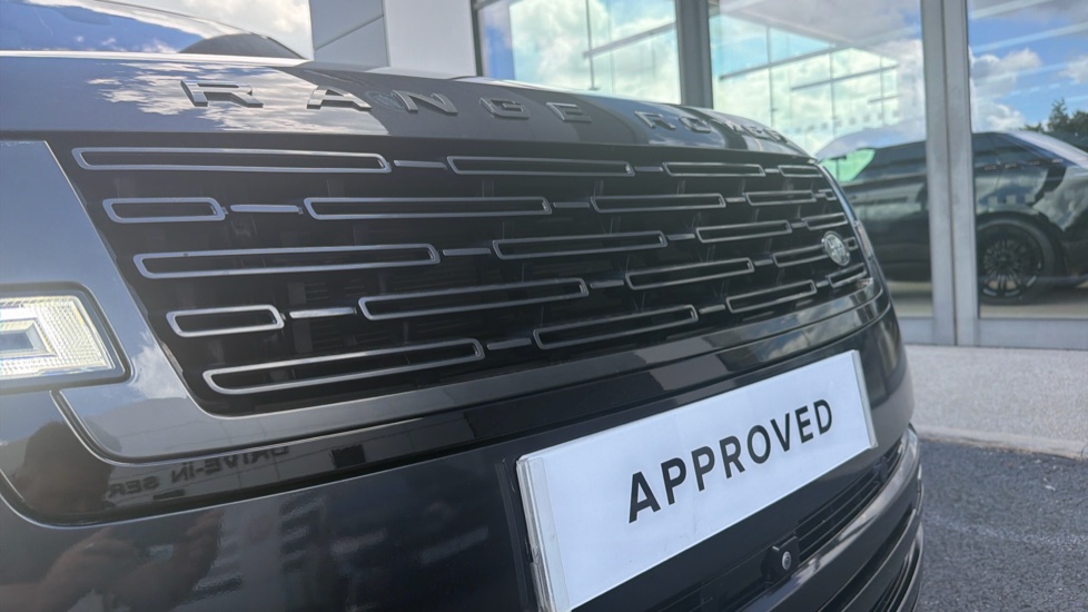 Land Rover Range Rover 3.0 P440e Autobiography 4dr Auto Estate - Image 25