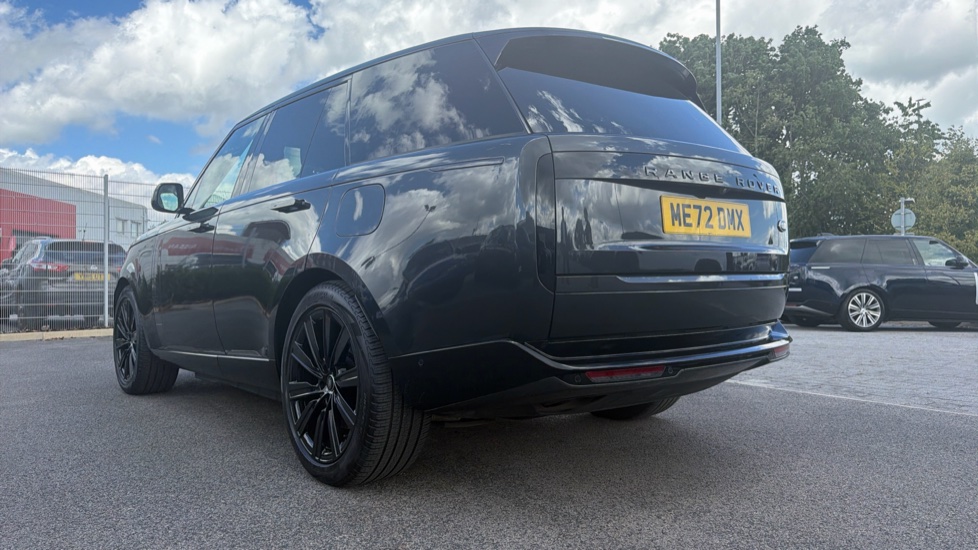 Land Rover Range Rover 3.0 P440e Autobiography 4dr Auto Estate - Image 33