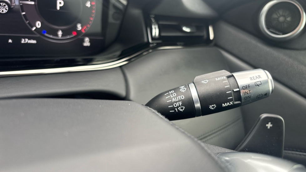 Land Rover Range Rover Evoque 2.0 D240 R-Dynamic HSE 5dr Auto Diesel Hatchback - Image 30