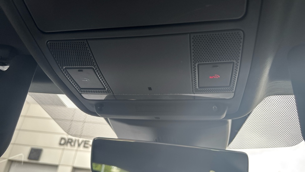 Land Rover Range Rover Evoque 2.0 D240 R-Dynamic HSE 5dr Auto Diesel Hatchback - Image 34