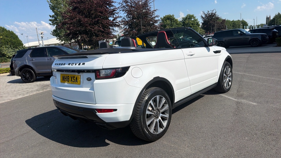 Land Rover Range Rover Evoque Convertible 2.0 TD4 HSE Dynamic 2dr Auto Diesel Convertible - Image 34