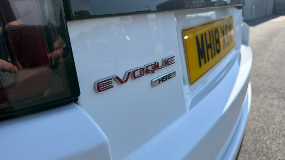 Land Rover Range Rover Evoque Convertible 2.0 TD4 HSE Dynamic 2dr Auto Diesel Convertible - Image 41