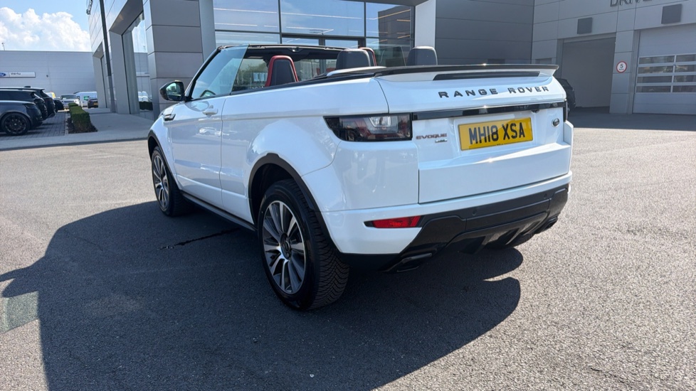 Land Rover Range Rover Evoque Convertible 2.0 TD4 HSE Dynamic 2dr Auto Diesel Convertible - Image 43