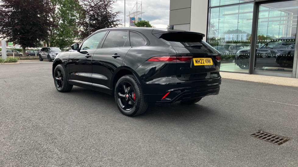 Jaguar F-Pace 2.0 D200 R-Dynamic S 5dr Auto AWD Diesel Estate - Image 32